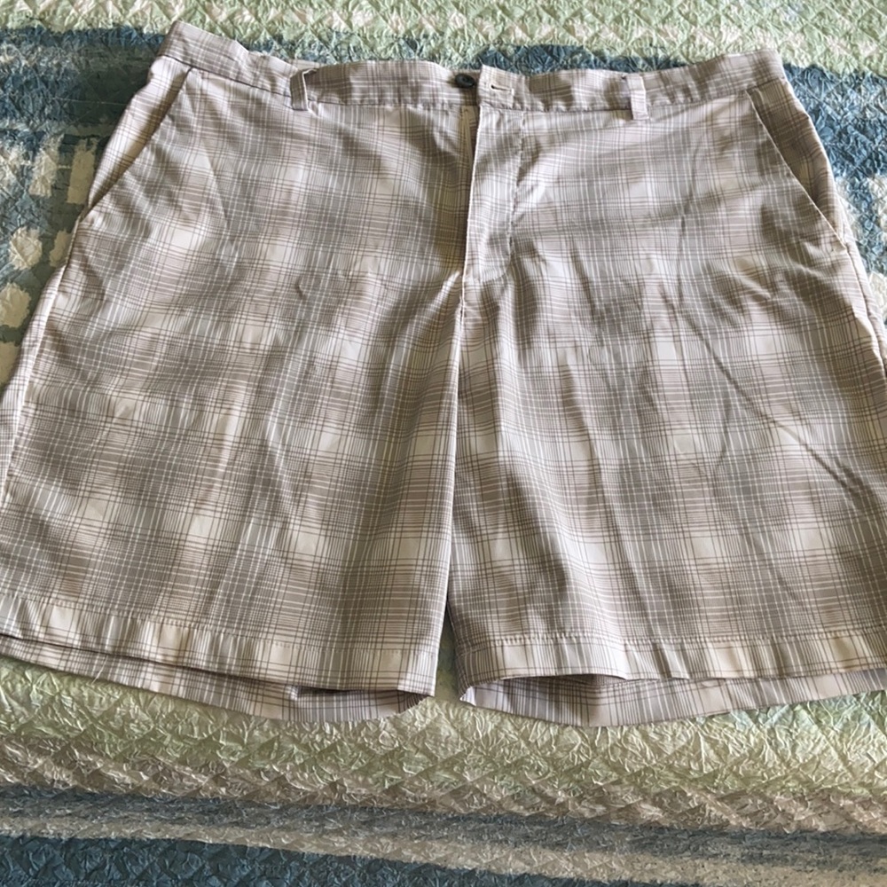 Men’s chaps golf shorts